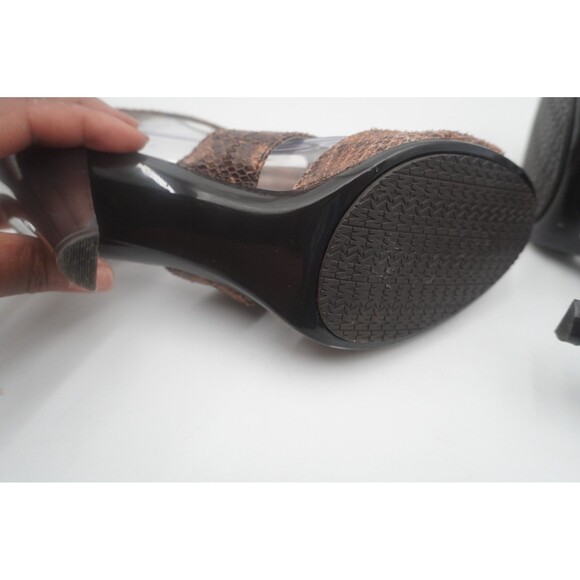Michael Kors Berkley T-strap Chocolate Embossed Heel Sandals Front Zipper Sz 9M - Picture 9 of 10